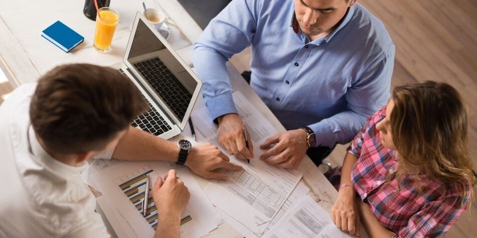 Why You Need To Consider Your Options When It Comes To Financial Advisers Why You Need To Consider Your Options When It Comes To Financial Advisers